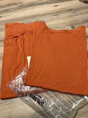 NWT Amazon Essentials Women's Rust Orange Pajama Set- 4X